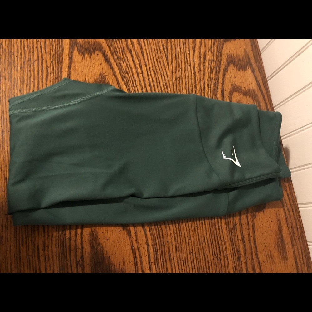 Gymshark training 7/8 leggings- dark green Medium